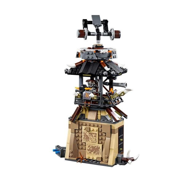 Классический конструктор LEGO NINJAGO Пещера драконов (70655)