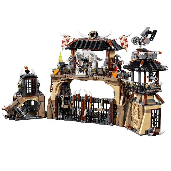 Классический конструктор LEGO NINJAGO Пещера драконов (70655)