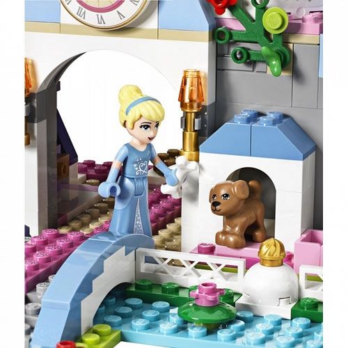 Пластмассовый конструктор LEGO Disney Princesses Романтический замок Золушки (41055)