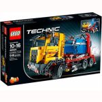 Пластмассовый конструктор LEGO Technic Контейнеровоз (42024)