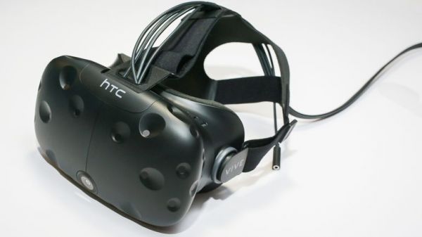 Очки виртуальной реальности HTC Vive (99HALN007-00)