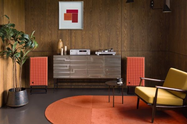 Програвач вінілових платівок JBL TT350 Classic (JBLTT350WALEU)