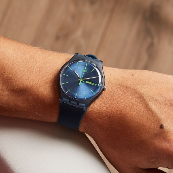 Наручные часы Swatch BLUE REBEL (SUON700)